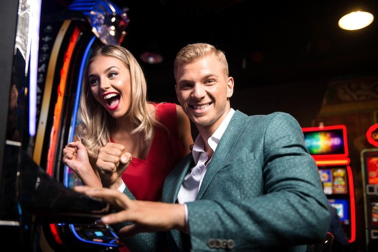 Dealer terlatih berkomunikasi dalam bahasa Indonesia Dealer profesional di meja baccarat Pragmatic Play berkomunikasi dalam bahasa lokal
